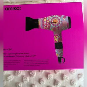 Anika hair dryer